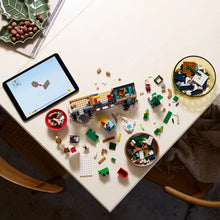Load image into Gallery viewer, LEGO Creator Expert 10339 Santa&#39;s Post Office - Brick Store