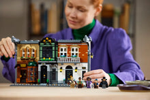 Load image into Gallery viewer, LEGO Creator Expert 10351 Sherlock Holmes: Book Nook