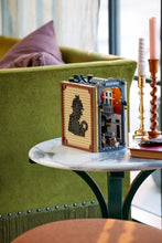 Load image into Gallery viewer, LEGO Creator Expert 10351 Sherlock Holmes: Book Nook