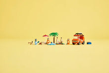 Load image into Gallery viewer, LEGO Bluey 11202 Bluey&#39;s Beach &amp; Family Car Trip