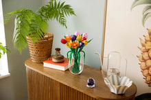 Load image into Gallery viewer, LEGO Botanicals 11501 Tulip Bouquet