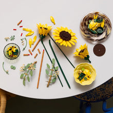 Load image into Gallery viewer, LEGO Botanicals 11502 Sunflower Bouquet