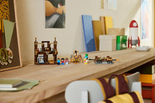 Load image into Gallery viewer, LEGO Minecraft 21272 Woodland Mansion Fighting Ring - Brick Store