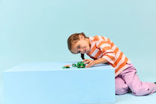 Load image into Gallery viewer, LEGO Creator 3-in-1 31377 Turtle with a Water Lily Flower