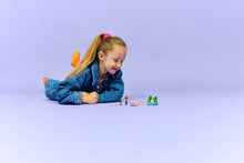 Load image into Gallery viewer, LEGO Friends 42681 Axolotl Adventure Boat