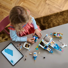 Load image into Gallery viewer, LEGO Disney 43275 Cinderella&#39;s Castle &amp; Horse Carriage - Brick Store