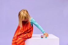 Load image into Gallery viewer, LEGO Disney 43284 Mini Anna &amp; Elsa