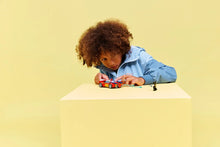 Load image into Gallery viewer, LEGO Marvel 76336 Spider-Man Car vs. Venomized Wolverine