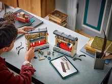 Load image into Gallery viewer, LEGO Harry Potter 76450 Book Nook: Hogwarts Express