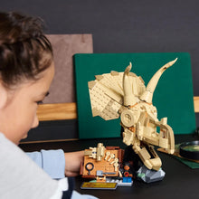 Load image into Gallery viewer, LEGO Jurassic World 76969 Dinosaur Fossils: Triceratops Skull - Brick Store