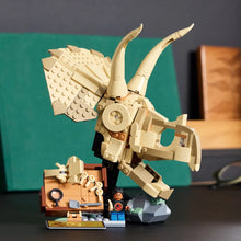 Load image into Gallery viewer, LEGO Jurassic World 76969 Dinosaur Fossils: Triceratops Skull - Brick Store