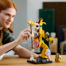 Load image into Gallery viewer, LEGO Fortnite 77072 Peely Bone - Brick Store