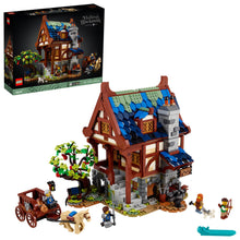Load image into Gallery viewer, LEGO Ideas 21325 Blacksmith - Brick Store